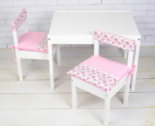 Zestaw Stolik + 2 krzesełka dla dzieci Poduchy LalaShop
