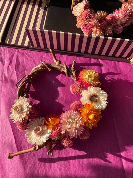 wianki Wianek z suszonymi kwiatami - MIDI