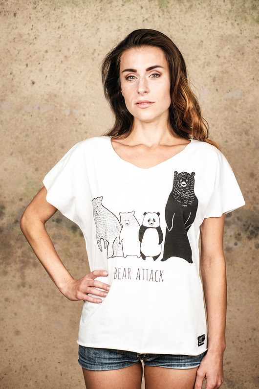 t-shirt damskie Bluzka BEAR ATTACK