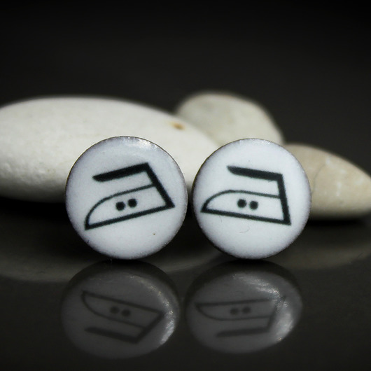 kolczyki ceramiczne Prasuj Ostrożnie /stal chirurgiczna/