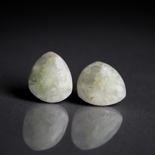 kolczyki ceramiczne PEBBLE/stal chirurgiczna/