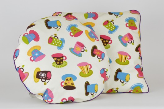 Komplet poduszek dla dziecka Kolorowe filiżanki MG Home Decor
