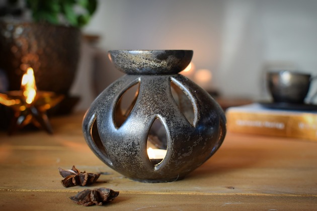 świeczniki i świece Kominek do wosku ceramiczny Złoty