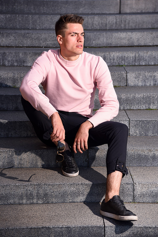 bluzy męskie Różowa bluza męska z bawełny M