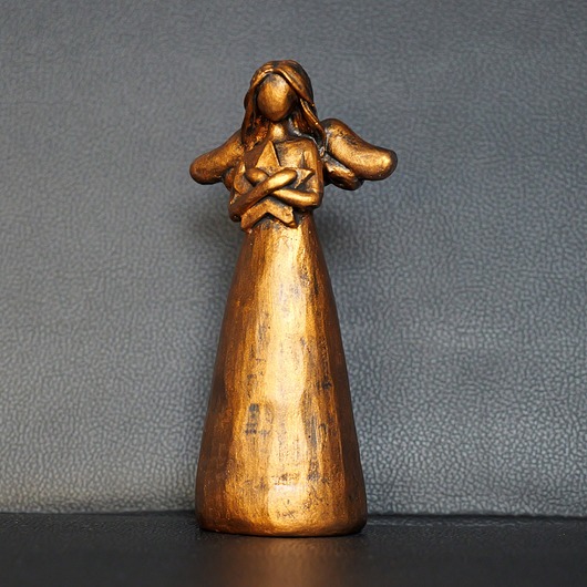 figurki i rzeźby Rzeźba złoty Anioł z Gwiazdą wys. 13,5 cm