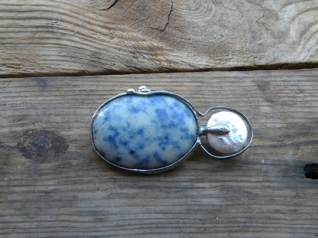 broszki Sodalit / perła - broszka