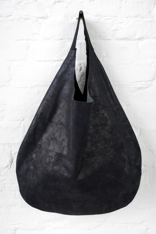 Duża soft  hobo Czarna distressed patkas