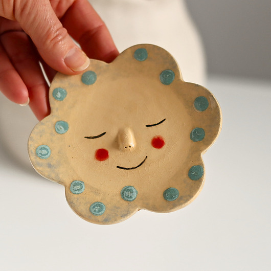 pojemniki na biżuterię Talerzyk buźka na biżuterię