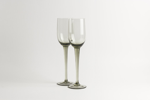 szklanki i kieliszki Kieliszek na wino białe Classic - dymny