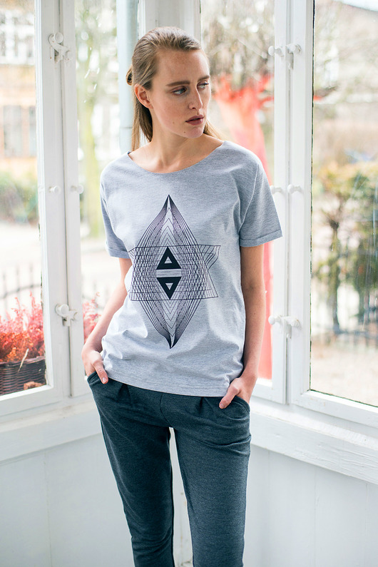 TRIANGLE Oversize T-shirt GAU great as You