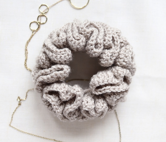 gumki do włosów Frotka do włosów scrunchie gumka szydełkowa brudne ecru