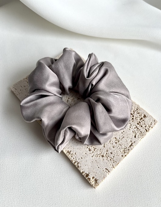 gumki do włosów Jedwabna szara gumka do włosów Josie