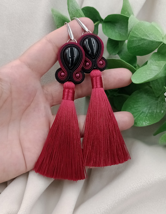 kolczyki soutache Kolczyki z chwostami bordowe, długie chwosty, długie klipsy