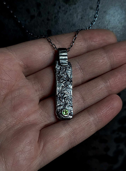 biżuteria męska Naszyjnik męski  "Smoła " z naturalnym prasiolitem o szlifie fasetowym