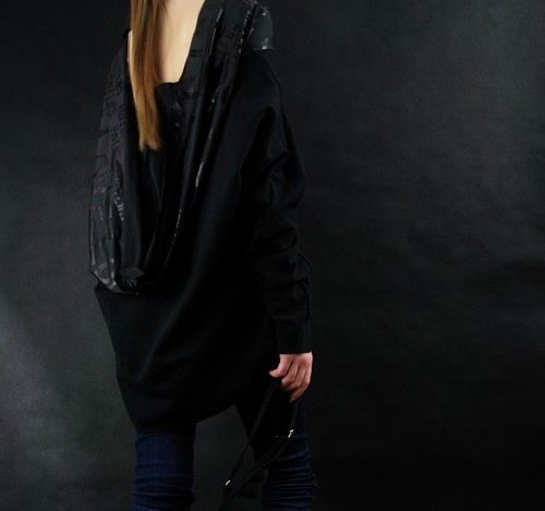 Bluza z ogromnym kapturem ART INDYWIDUALITY