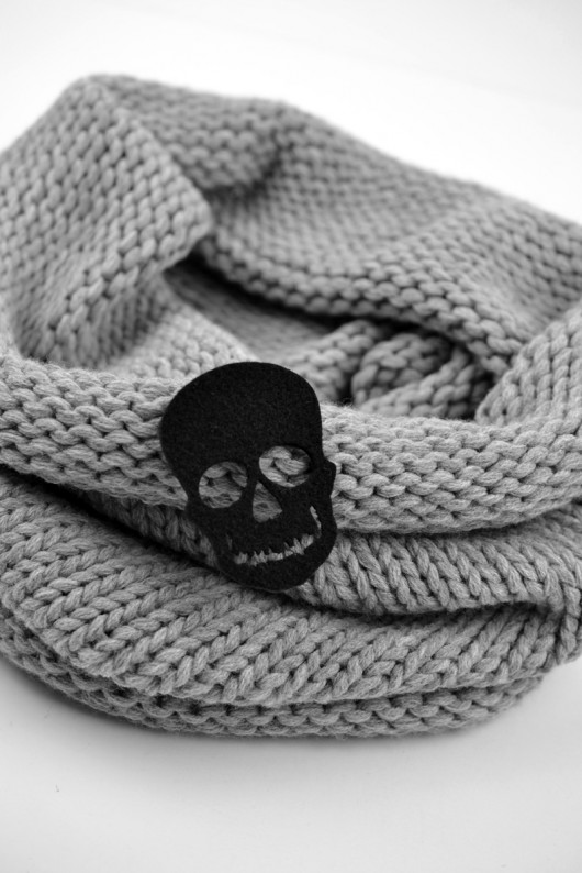 Czaszka felt label