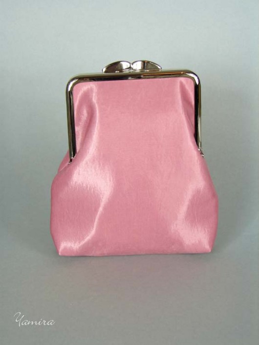 Etui :: pink satin :: yamira