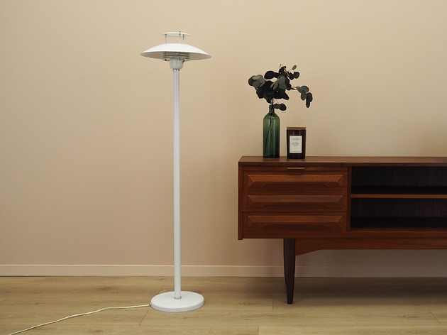 lampy podłogowe Biała lampa podłogowa, duński design, lata 70.