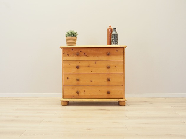 komody i szafki Komoda sosnowa, duński design, lata 00, produkcja: Dania