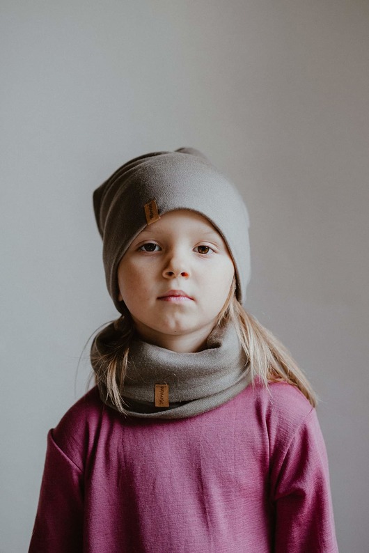 czapki dziecięce Ana Moroles, Czapka 100% merino, Oliwkowa