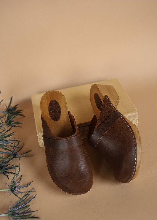 sandały i klapki damskie Drewniaki na obcasie Vintage Look z paskiem