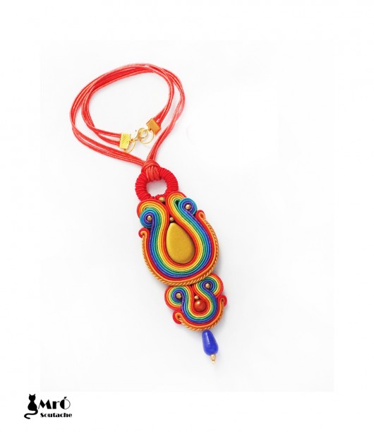 Tęczowy sutasz- niepowtarzalny wisior Mró Soutache