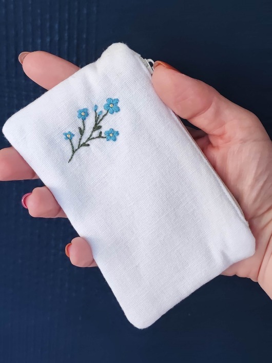 kosmetyczki Mini saszetka haftowana niezapominajki