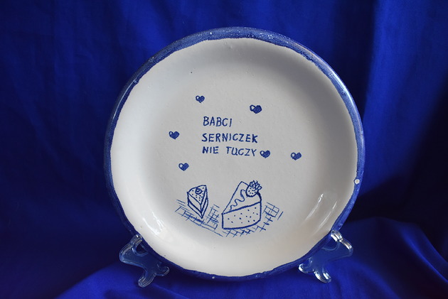 patery i talerze Talerz ceramiczny na ciasto "Babci serniczek nie tuczy"