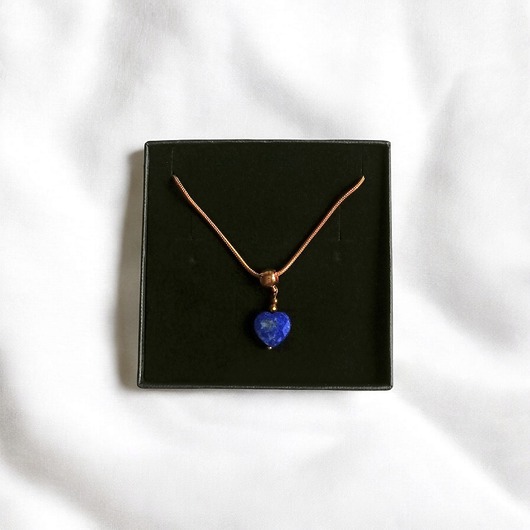 chokery Uroczy naszyjnik: serduszko LAPIS LAZULI : wyjątkowy prezent