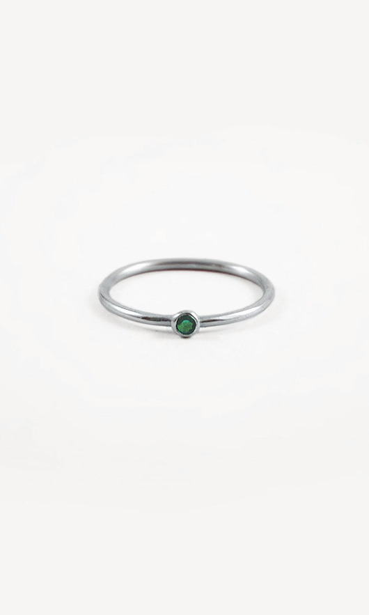 pierścionki zaręczynowe Pierścionek ze szmaragdem na wymiar - srebro