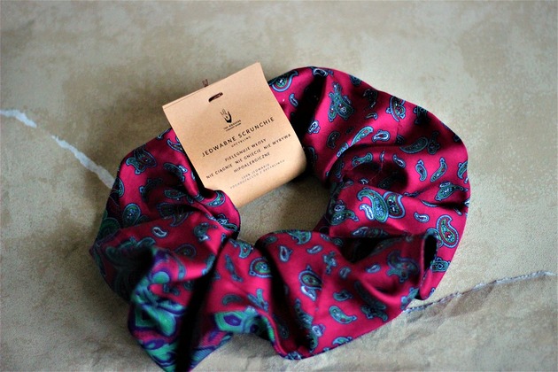 Jedwabne DUŻE dwustronne SCRUNCHIE Upcykling VENUSS concept store