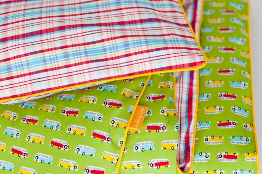 Pościel ZIELONE AUTOBUSY 200x140cm Lola y Lolo