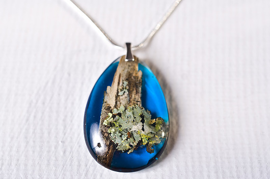 Naszyjnik z korą brzozy w żywicy So Jewelry