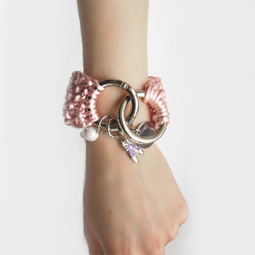 Knitted Bracelet. SatyNowa Powder Pink Roboty Ręczne