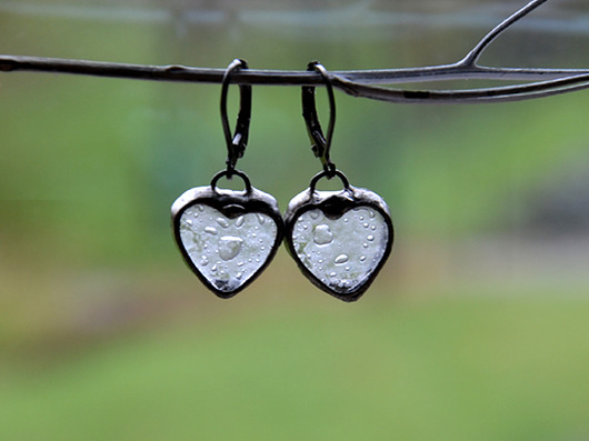 kolczyki z kamieniami Kolczyki białe serduszka