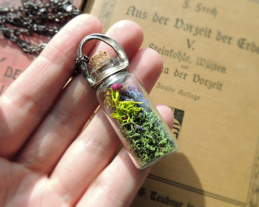 wisiory BUTELECZKA SKARBÓW - Roślinne terarium