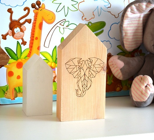 Domek z geometrycznym słoniem Wooden Love