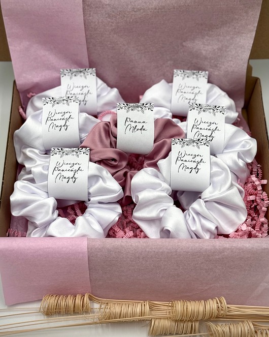dodatki ślubne Wieczór Panieński Scrunchies z personalizacją