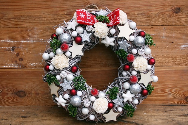 wianki bożonarodzeniowe Wieniec na Boże Narodzenie - SILVER  XMAS