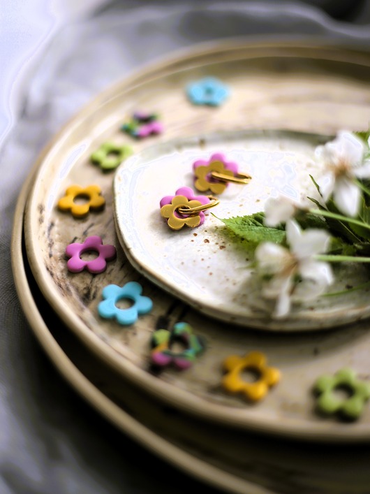 kolczyki z masy plastycznej SET 6 w 1 kolczyki KWIATKI