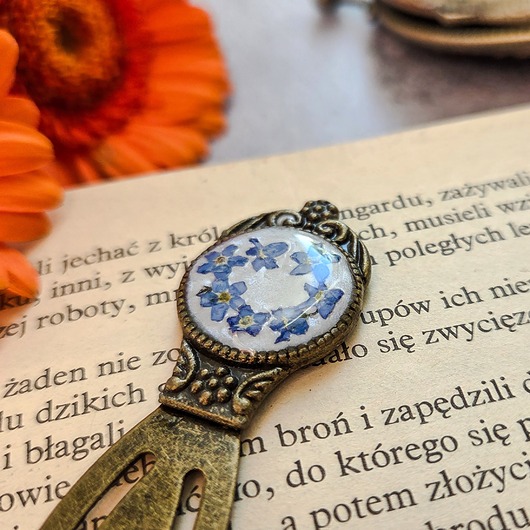 zakładki do książek Zakładka z niezapominajkami