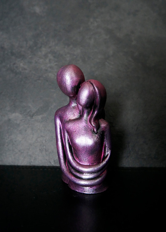 figurki i rzeźby Rzeźba z gipsu, Zakochani, fioletowy, wys. 10,8 cm