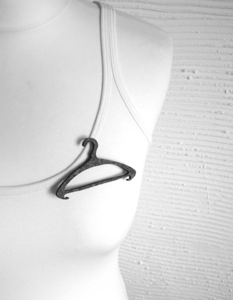 felt hanger... felt label