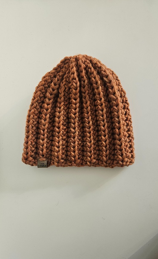 czapki damskie Czapka wełniana w kolorze miedzi