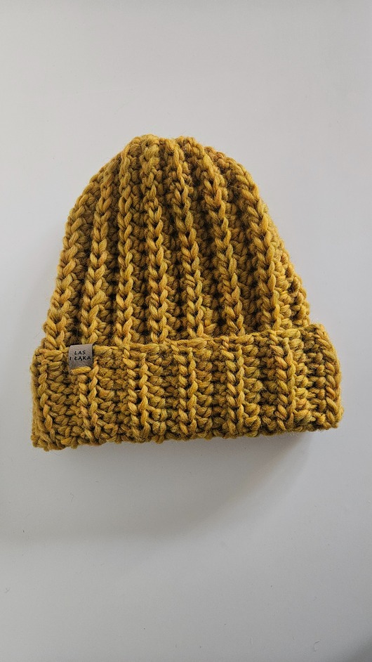 czapki damskie Czapka wełniana w kolorze curry