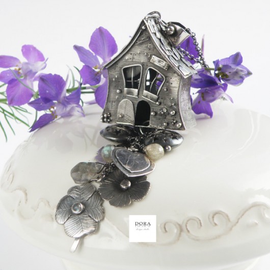 Little cottage avadora