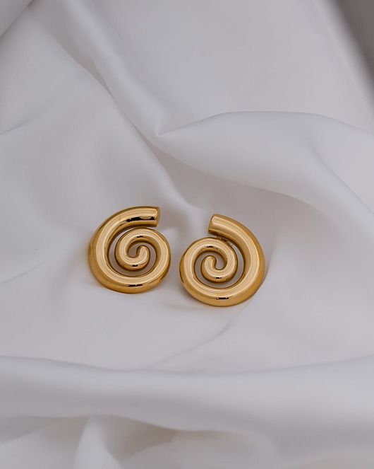 kolczyki pozłacane Złote kolczyki spirale Alessandra ze stali chirurgicznej pozłacane 18k złotem
