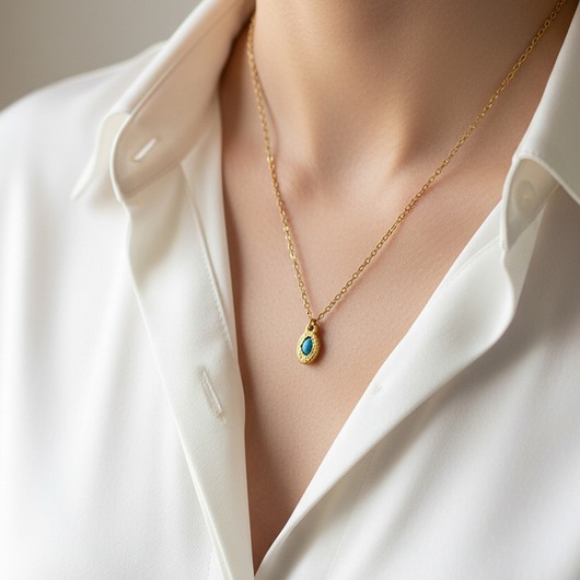 złote naszyjniki Naszyjnik z Błękitnym Opalem