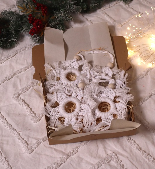 ozdoby choinkowe Śnieżynki - komplet ozdób choinkowych z makramy