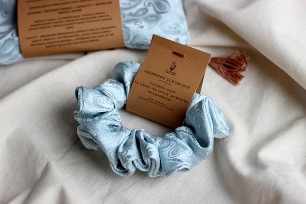 Jedwabne SCRUNCHIE gumka do włosów Upcykling VENUSS concept store